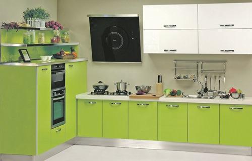 зеленый интерьер кухни