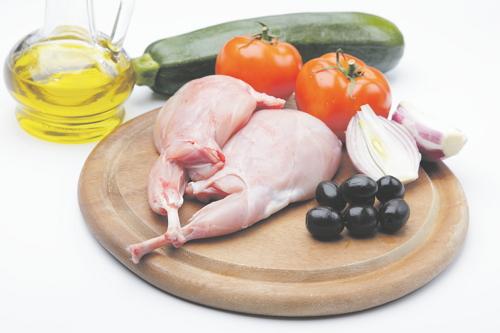 В нежирном мясе содержится витамин В12