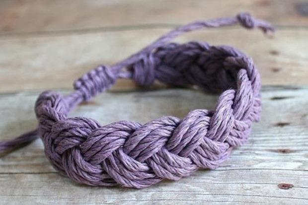 фиолетовый браслет