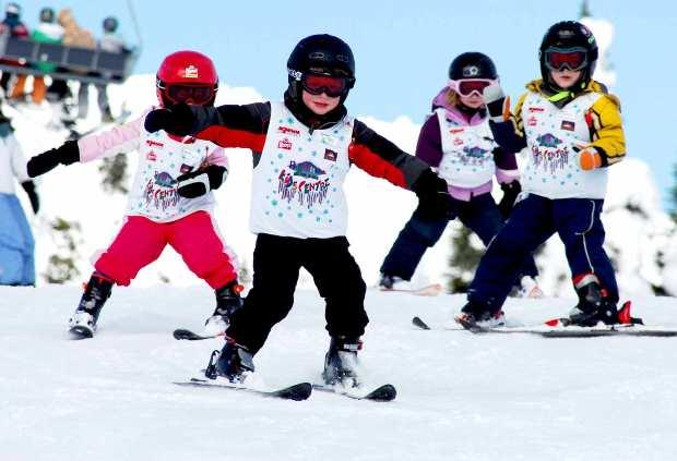 детские лыжи