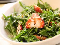 foodnculture.com: салат с клубникой